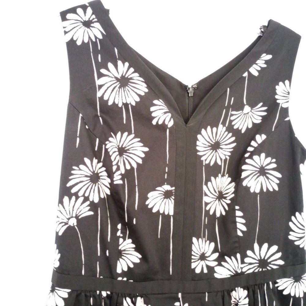 Talbots Black & White Daisy Print Fit And Flare D… - image 3